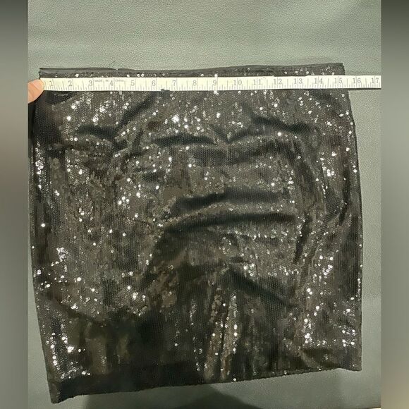 CACHE Sequined Mini Skirt - Picture 3 of 14